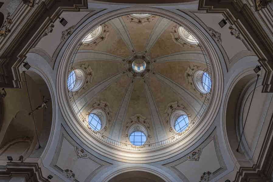 Italia - Milán 132 - iglesia de San Bernardino alle Ossa.jpg